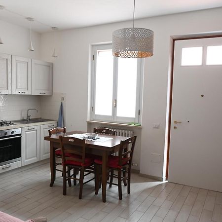 N080 - Numana, Bilocale Con Terrazzo In Centro Lejlighed Sirolo Eksteriør billede